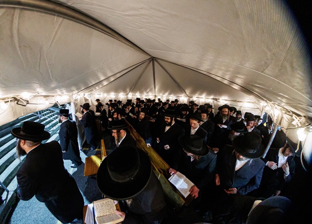 רבבות בקריית יואל: בסטאמר חגגו את יום ההילולה ה-44