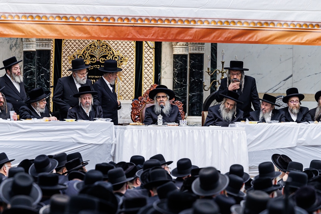 רבבות בקריית יואל: בסטאמר חגגו את יום ההילולה ה-44