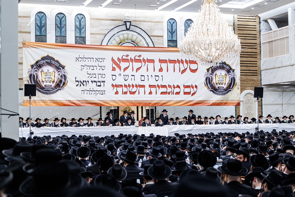 רבבות בקריית יואל: בסטאמר חגגו את יום ההילולה ה-44