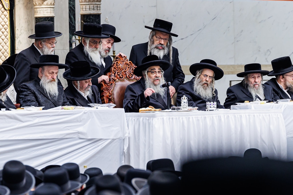 רבבות בקריית יואל: בסטאמר חגגו את יום ההילולה ה-44