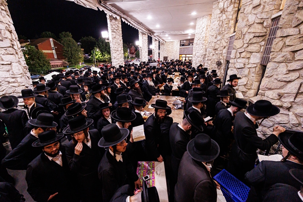 רבבות בקריית יואל: בסטאמר חגגו את יום ההילולה ה-44