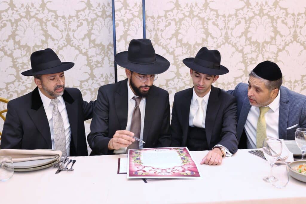 בהשתתפות רבנים: רבה של יקנעם השיא את נכדו בבני ברק