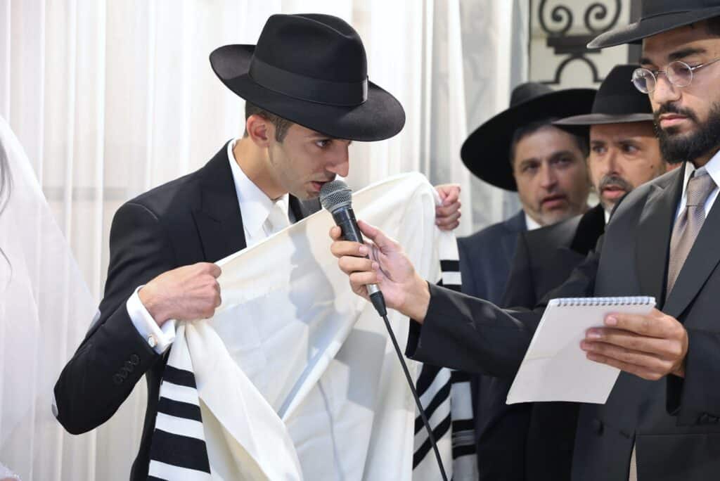 בהשתתפות רבנים: רבה של יקנעם השיא את נכדו בבני ברק