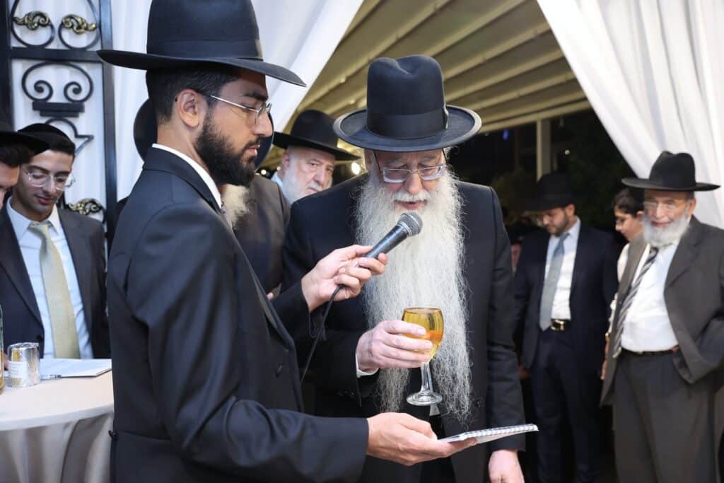 בהשתתפות רבנים: רבה של יקנעם השיא את נכדו בבני ברק