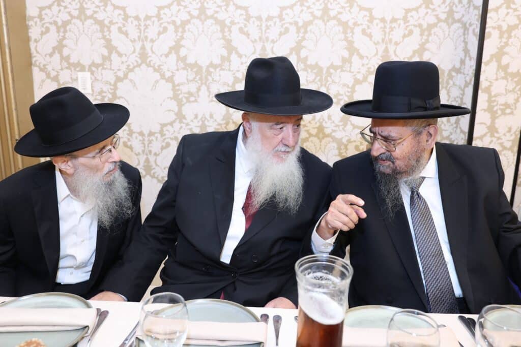 בהשתתפות רבנים: רבה של יקנעם השיא את נכדו בבני ברק