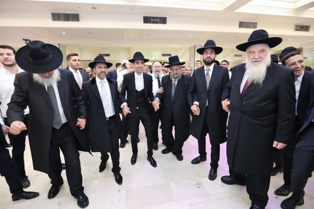 בהשתתפות רבנים: רבה של יקנעם השיא את נכדו בבני ברק