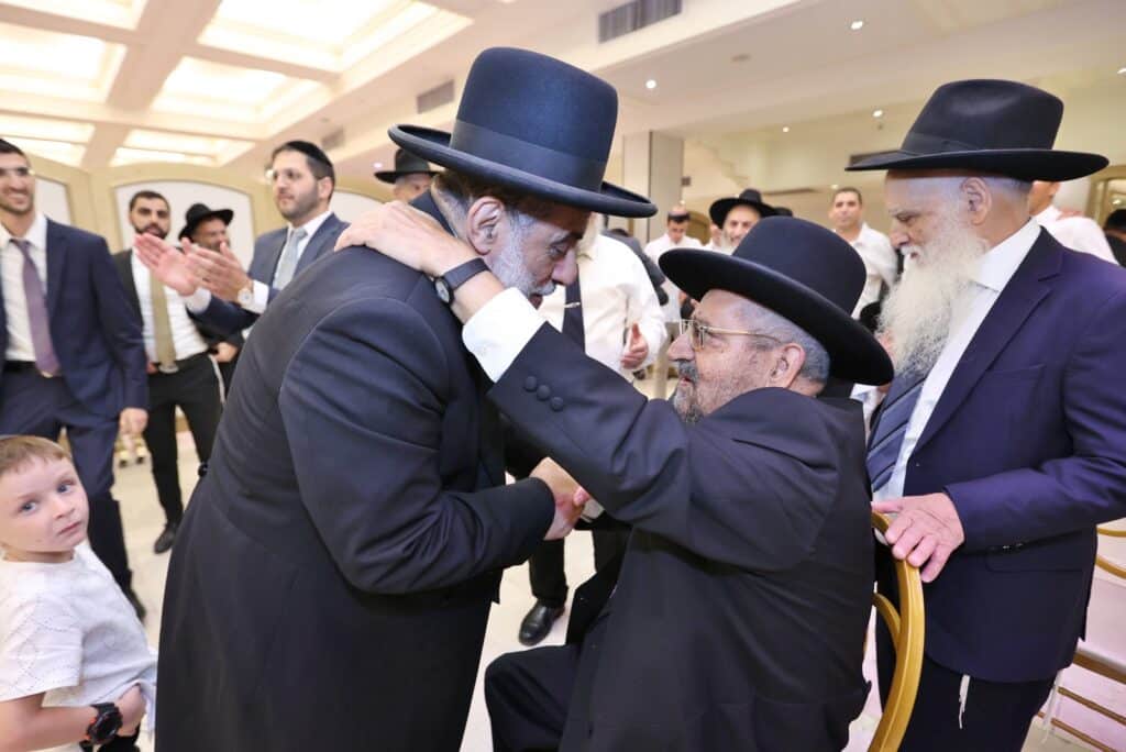 בהשתתפות רבנים: רבה של יקנעם השיא את נכדו בבני ברק