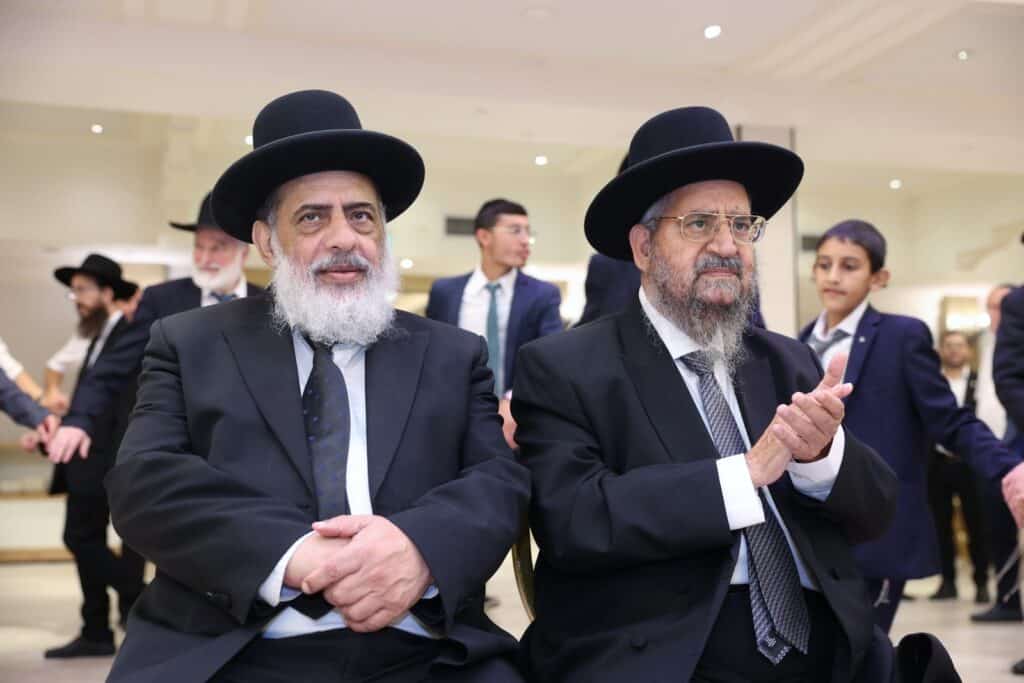 בהשתתפות רבנים: רבה של יקנעם השיא את נכדו בבני ברק