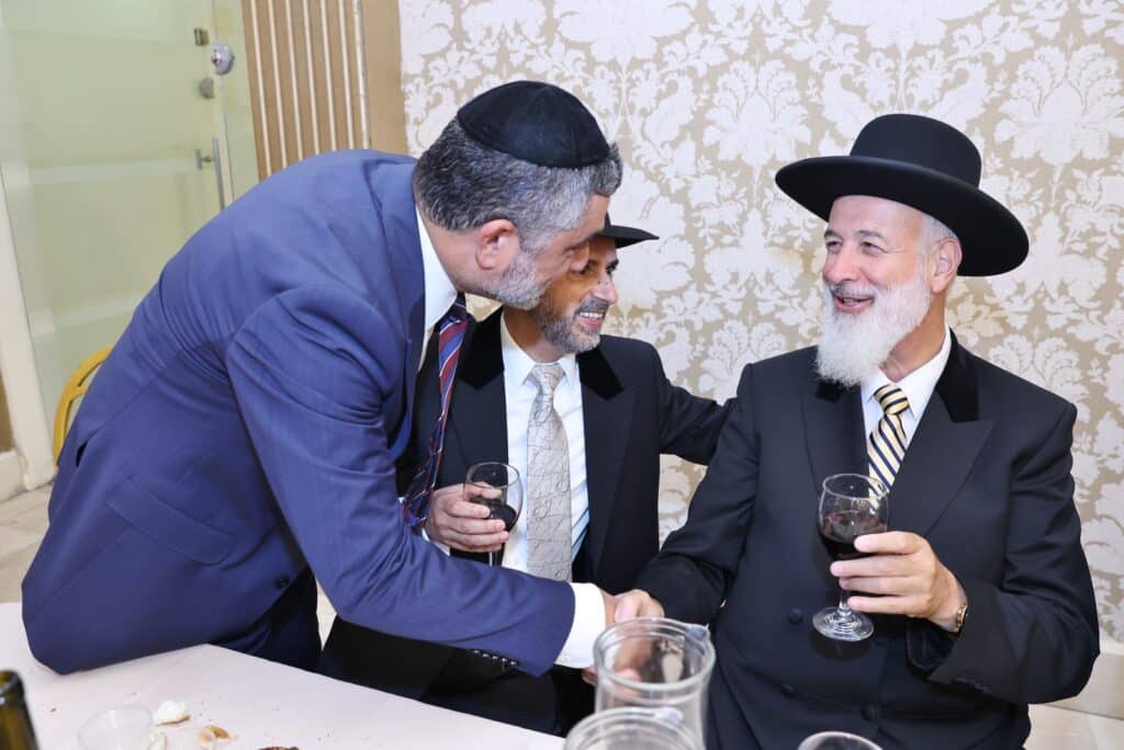 בהשתתפות רבנים: רבה של יקנעם השיא את נכדו בבני ברק