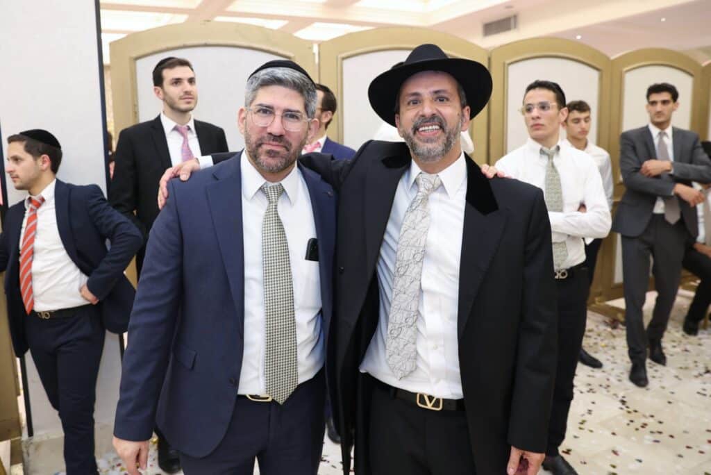 בהשתתפות רבנים: רבה של יקנעם השיא את נכדו בבני ברק