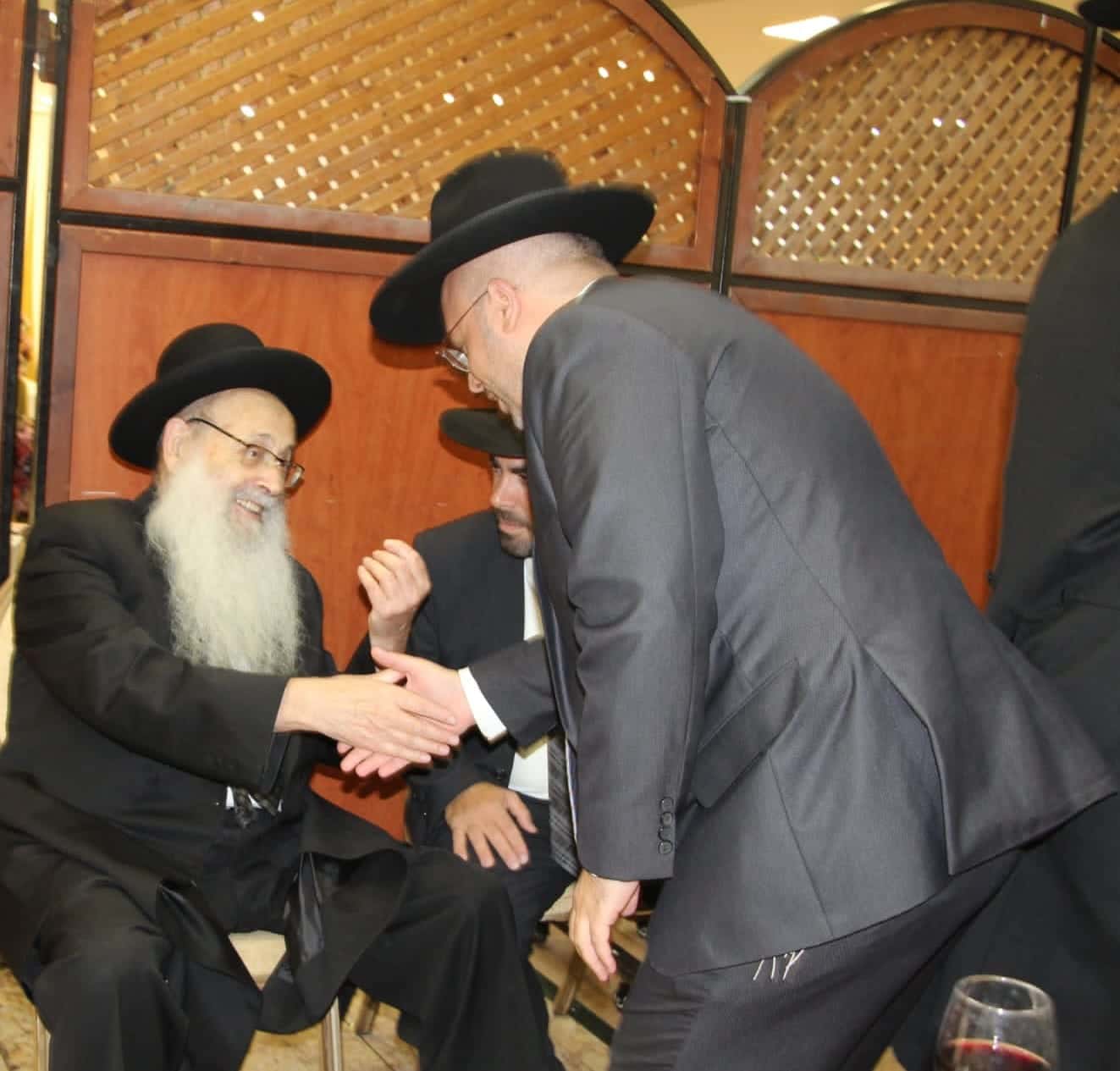 רבנים ואישי ציבור בחתונת נכדת זקן המועצת, הגר"מ מאיה