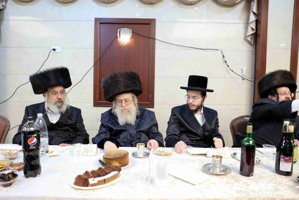 אדמו"רים ורבנים השתתפו באירוסי בן האדמו"ר מרימנוב