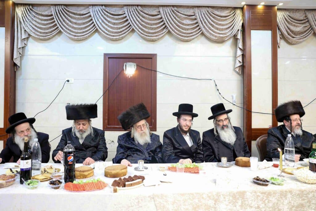 אדמו"רים ורבנים השתתפו באירוסי בן האדמו"ר מרימנוב