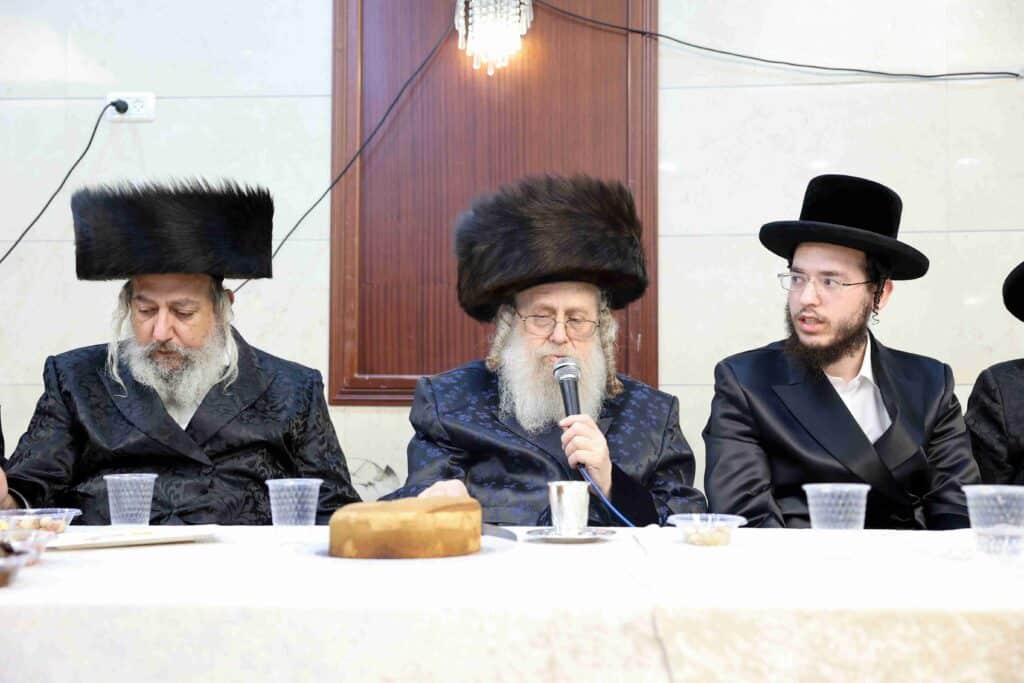 אדמו"רים ורבנים השתתפו באירוסי בן האדמו"ר מרימנוב