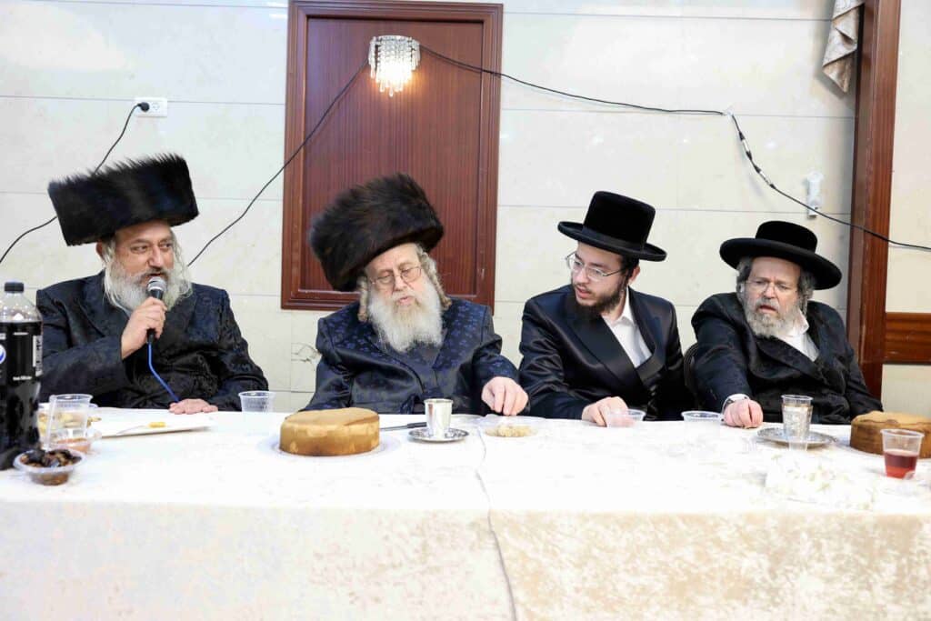 אדמו"רים ורבנים השתתפו באירוסי בן האדמו"ר מרימנוב