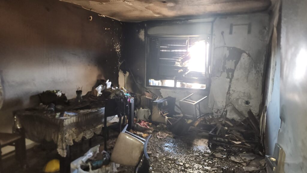 מודיעין עילית: הדירה אוכלסה ללא אישור ונשרפה כליל
