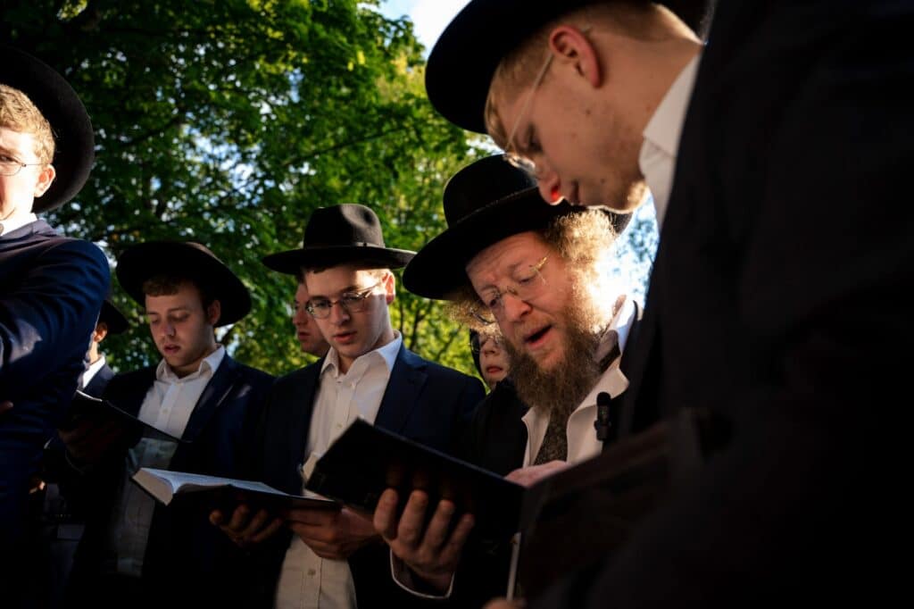 הגרש"ב סורוצקין גאל את בניין ישיבת טעלז בליטא