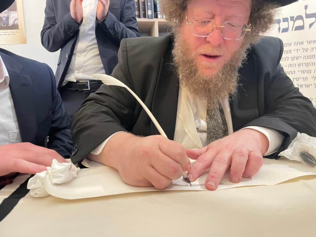 הגרש"ב סורוצקין גאל את בניין ישיבת טעלז בליטא