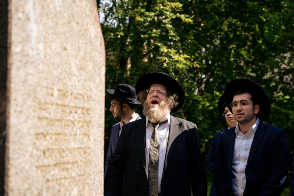 הגרש"ב סורוצקין גאל את בניין ישיבת טעלז בליטא