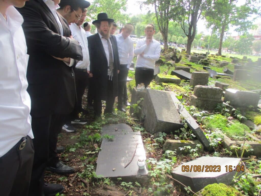 הגרש"ב סורוצקין גאל את בניין ישיבת טעלז בליטא