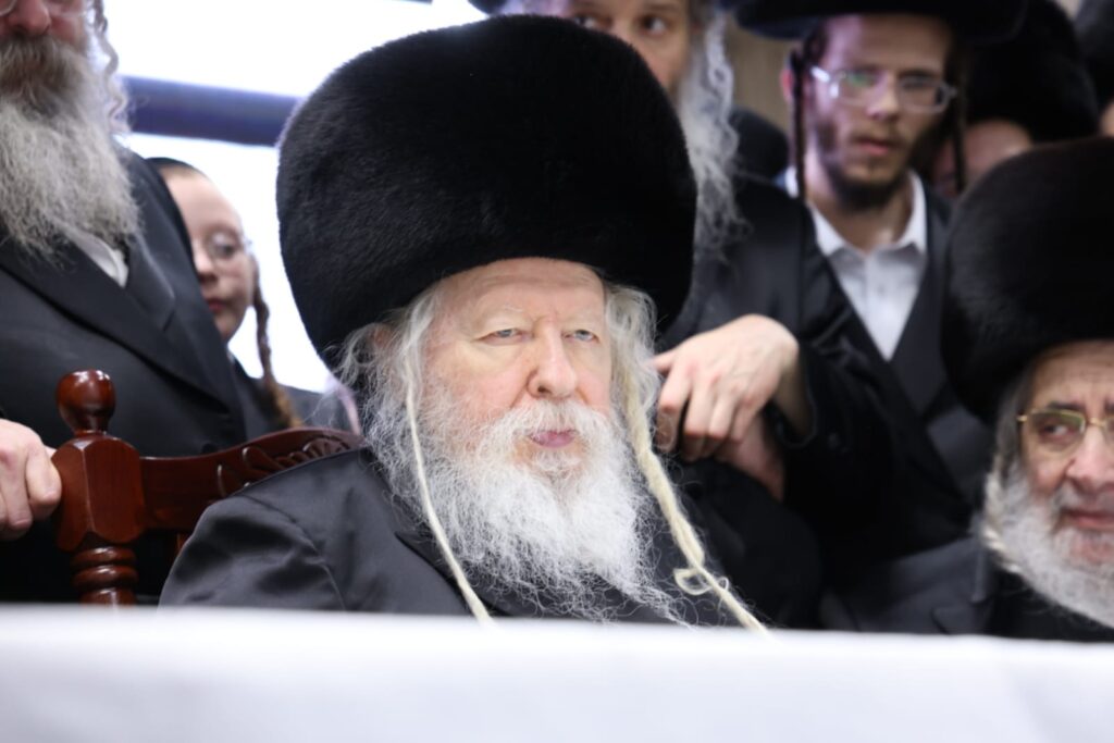 ירמיהו נחסם: רבבות חסידי גור בחופת נכדת הרבי