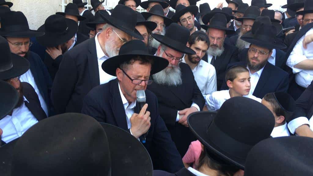 מודיעין עילית ליוותה את משמח הלבבות למנוחות