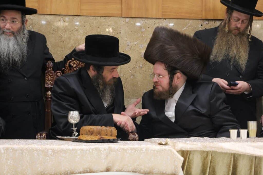 בשמחת החתונה: הרבי מויז'ניץ רקד עם ההויז בחור המיתולוגי
