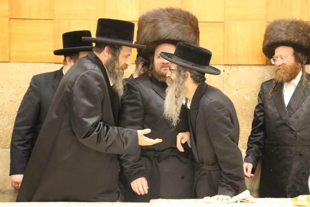 בשמחת החתונה: הרבי מויז'ניץ רקד עם ההויז בחור המיתולוגי