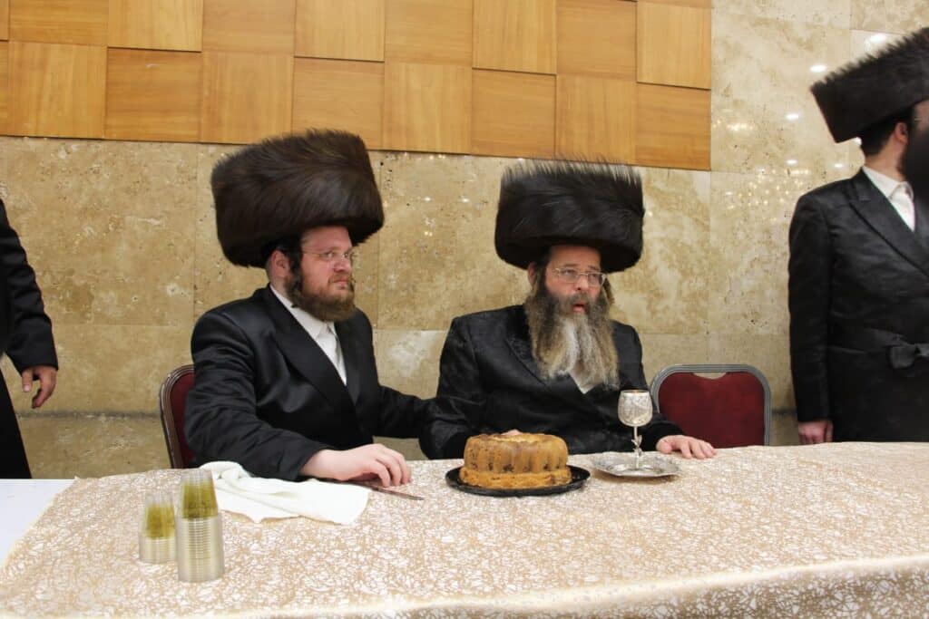 בשמחת החתונה: הרבי מויז'ניץ רקד עם ההויז בחור המיתולוגי