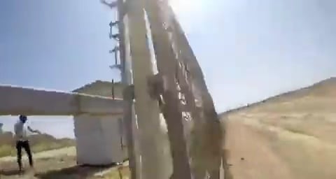 תיעוד עזתי: מחבלים חודרים לישראל ופוגעים במתקני צה"ל