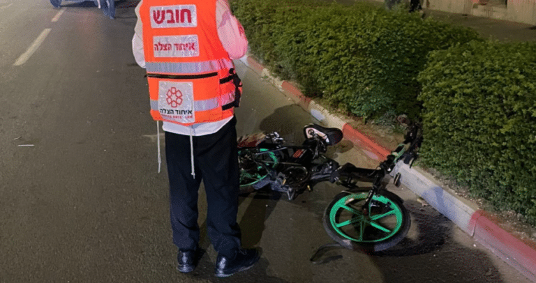 בבני ברק ובאשדוד: רוכבי קורקינט החליקו