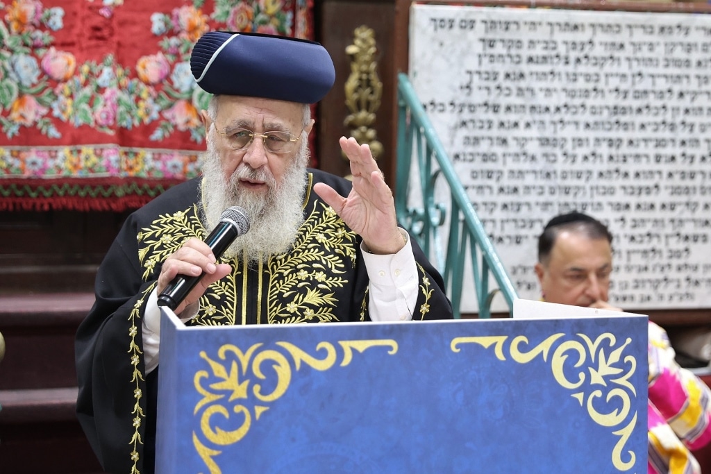 גלריה: הבוכרים חזרו לשכונה לאמירת הסליחות בביהכנ"ס העתיק