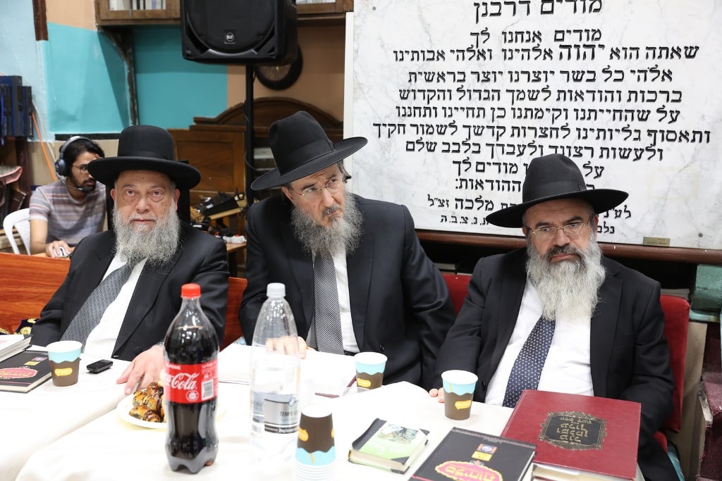 גלריה: הבוכרים חזרו לשכונה לאמירת הסליחות בביהכנ"ס העתיק