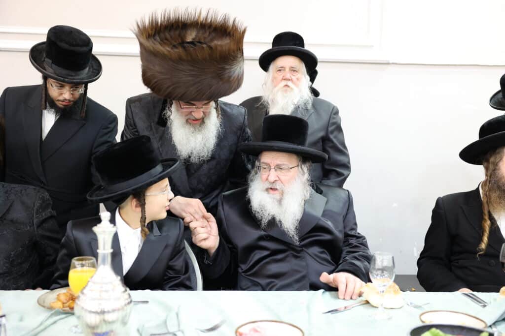 גלריה: בנדבורנא חגגו בר מצווה לנכד האדמו"ר זצ"ל