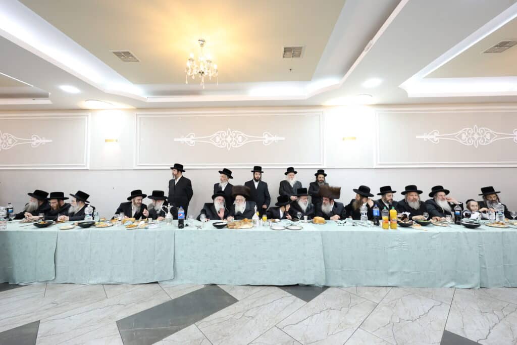 גלריה: בנדבורנא חגגו בר מצווה לנכד האדמו"ר זצ"ל