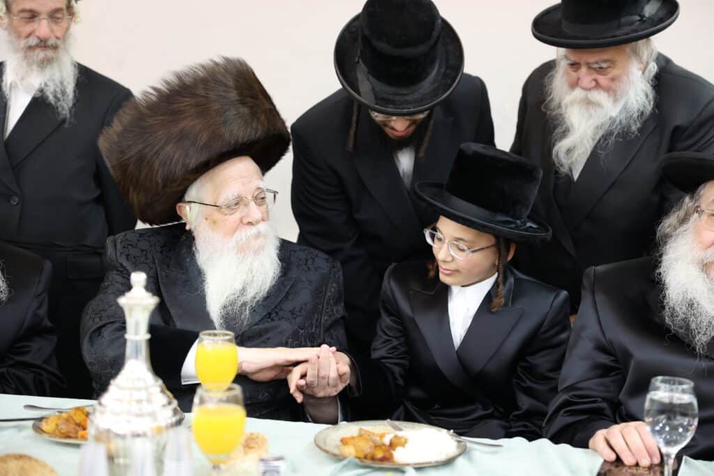 גלריה: בנדבורנא חגגו בר מצווה לנכד האדמו"ר זצ"ל