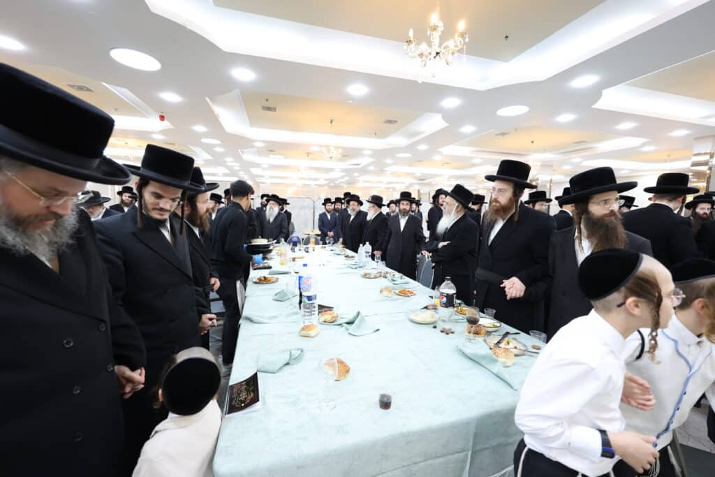 גלריה: בנדבורנא חגגו בר מצווה לנכד האדמו"ר זצ"ל