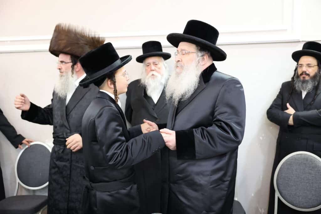 גלריה: בנדבורנא חגגו בר מצווה לנכד האדמו"ר זצ"ל