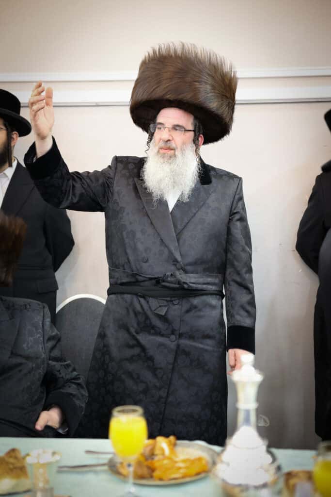 גלריה: בנדבורנא חגגו בר מצווה לנכד האדמו"ר זצ"ל