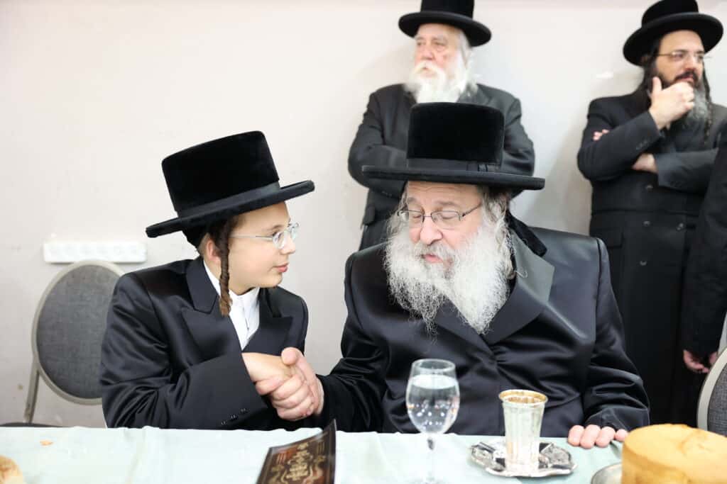 גלריה: בנדבורנא חגגו בר מצווה לנכד האדמו"ר זצ"ל
