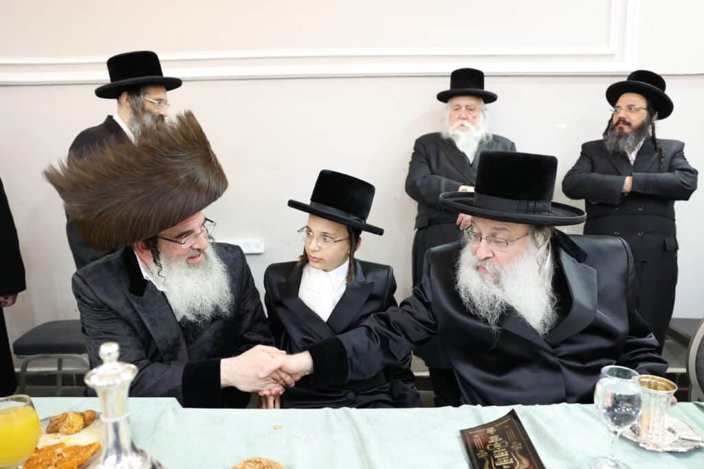 גלריה: בנדבורנא חגגו בר מצווה לנכד האדמו"ר זצ"ל