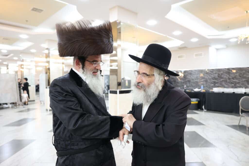 גלריה: בנדבורנא חגגו בר מצווה לנכד האדמו"ר זצ"ל