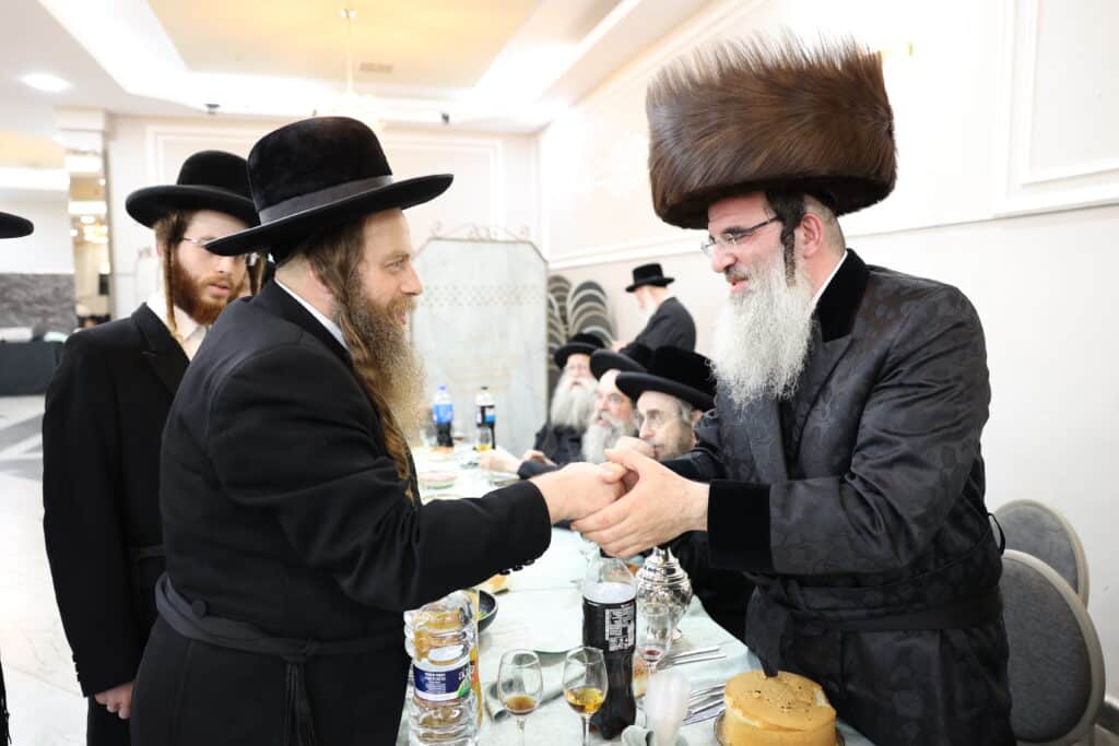 גלריה: בנדבורנא חגגו בר מצווה לנכד האדמו"ר זצ"ל