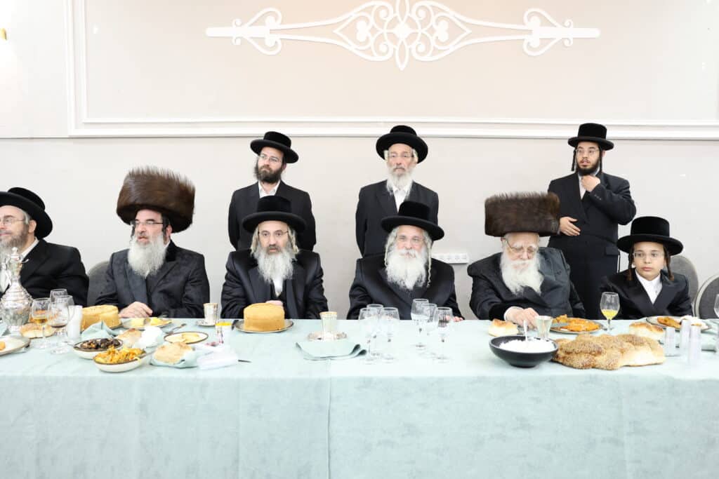 גלריה: בנדבורנא חגגו בר מצווה לנכד האדמו"ר זצ"ל