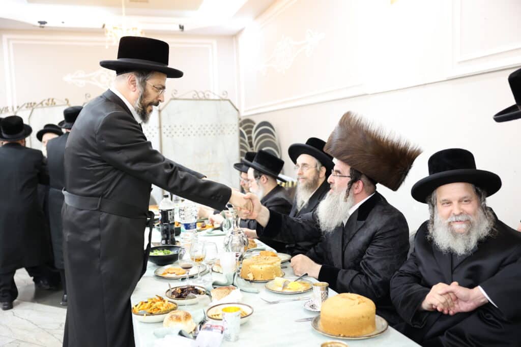 גלריה: בנדבורנא חגגו בר מצווה לנכד האדמו"ר זצ"ל