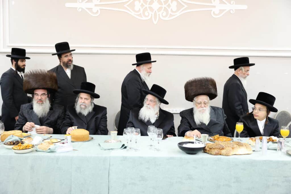 גלריה: בנדבורנא חגגו בר מצווה לנכד האדמו"ר זצ"ל