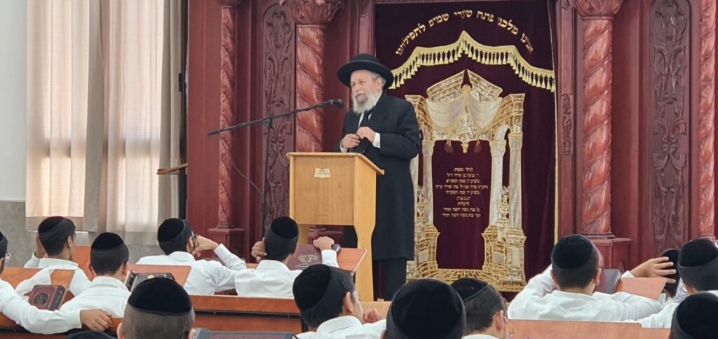 ראש הישיבה לפרוש: "אתה דואג לכולם, יש לך מסורת" ראש הישיבה לפרוש: "אתה דואג לכולם, יש לך מסורת"