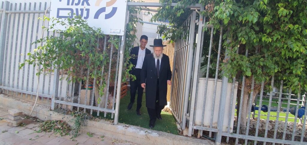 ראש הישיבה לפרוש: "אתה דואג לכולם, יש לך מסורת" ראש הישיבה לפרוש: "אתה דואג לכולם, יש לך מסורת"