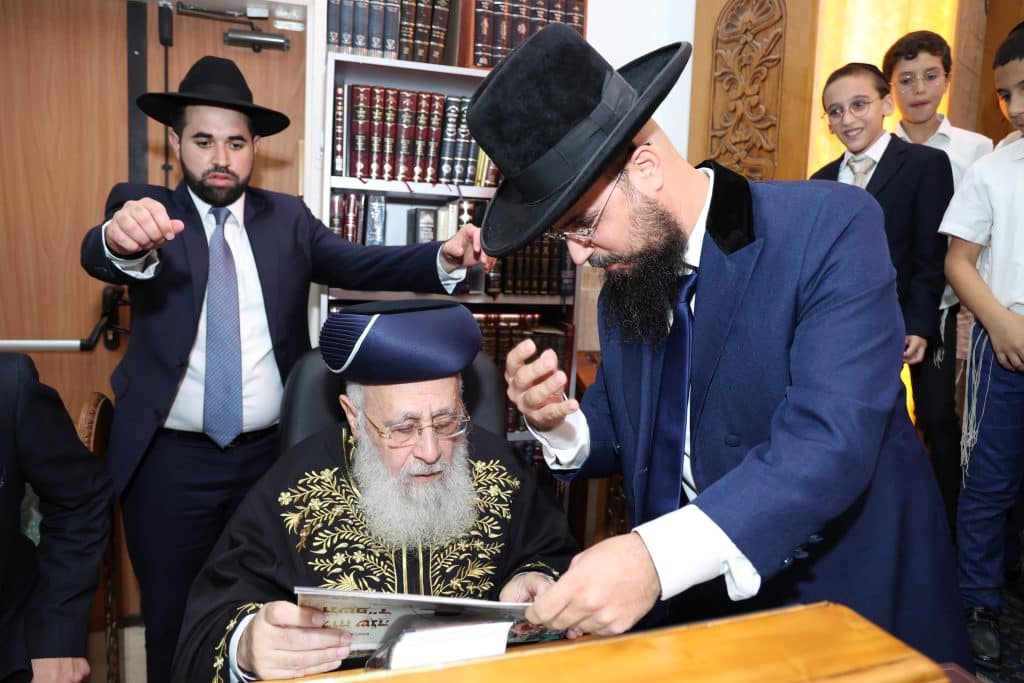 בהזמנת המועמד לראשות העיר: הראשל"צ שבת באלעד