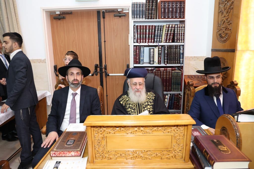 בהזמנת המועמד לראשות העיר: הראשל"צ שבת באלעד